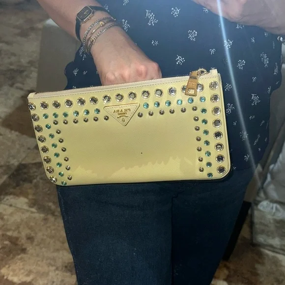 Prada Bag - Picture 16 of 17